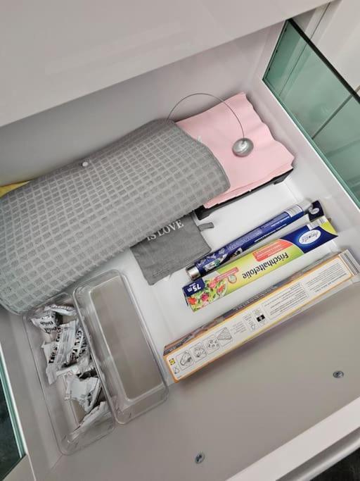 Affordable Suite In Vienna'S Hotpoint Exteriör bild