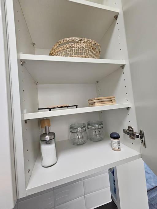 Affordable Suite In Vienna'S Hotpoint Exteriör bild